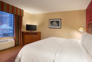 mountain hotels hartford Hampton Inn & Suites Hartford/East Hartford