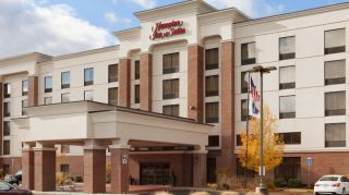 animal hotels hartford Hampton Inn & Suites Hartford/East Hartford
