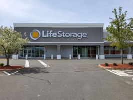 automobile storage facility waterbury Life Storage - Waterbury